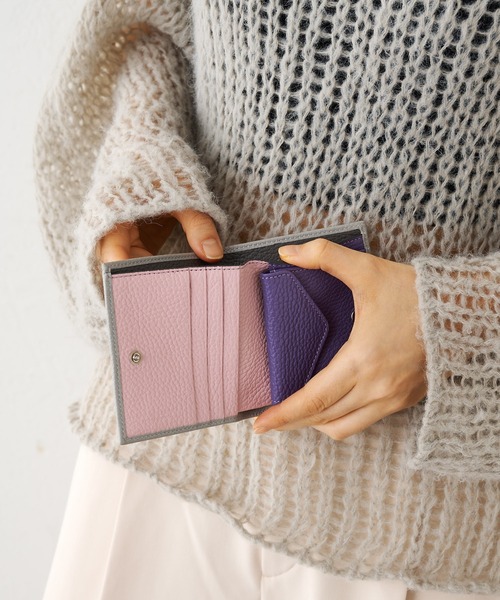 IACUCCI（イアクッチ）の「マルチ ウォレット CERVO（財布