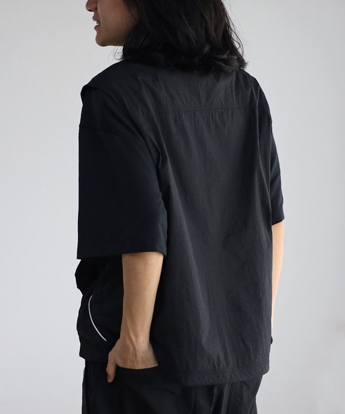 CREARE -LINO-（クレアーレリノ）の「パイピング スタンド ベスト<ユニセックス>（ベスト・メンズ・ブラック/ベージュ・L/M）」の7枚目の写真