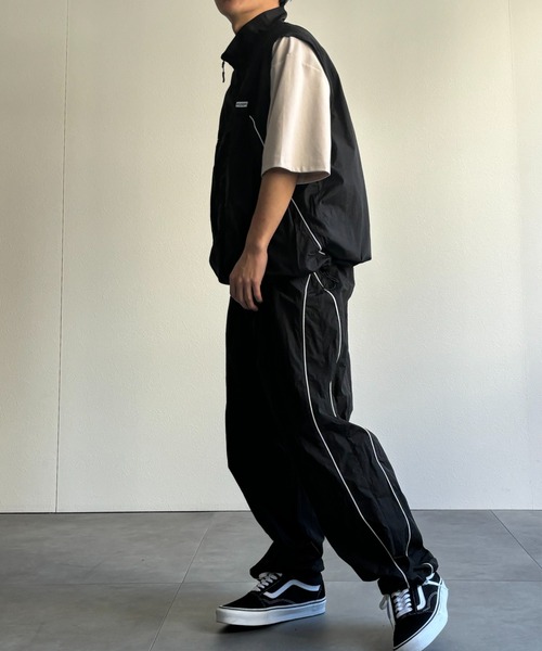 CREARE -LINO-（クレアーレリノ）の「パイピング スタンド ベスト<ユニセックス>（ベスト・メンズ・ブラック/ベージュ・L/M）」の18枚目の写真