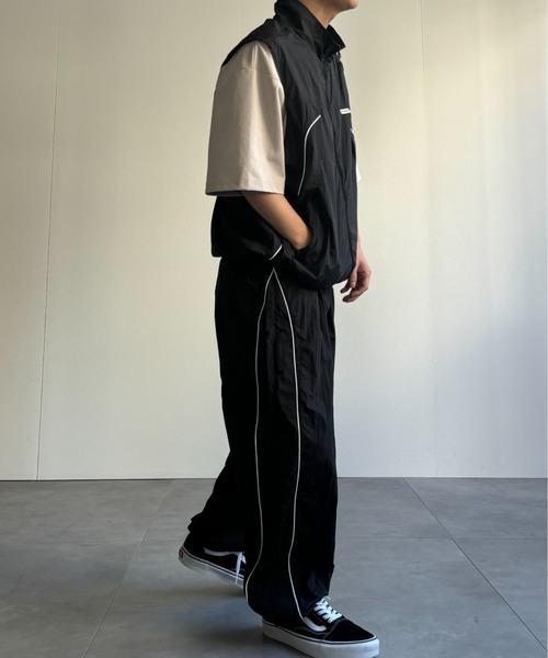 CREARE -LINO-（クレアーレリノ）の「パイピング スタンド ベスト<ユニセックス>（ベスト・メンズ・ブラック/ベージュ・L/M）」の20枚目の写真