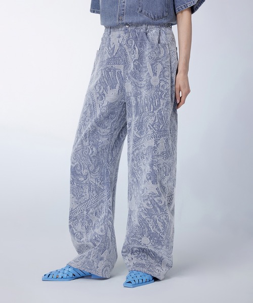 JNBY（ジェーエヌビーワイ）の「Heart and Rabbit Motif-jacquard jeans / ジャカードジーンズ（その他パンツ・レディース・ブルー・34/36/38）」の2枚目の写真