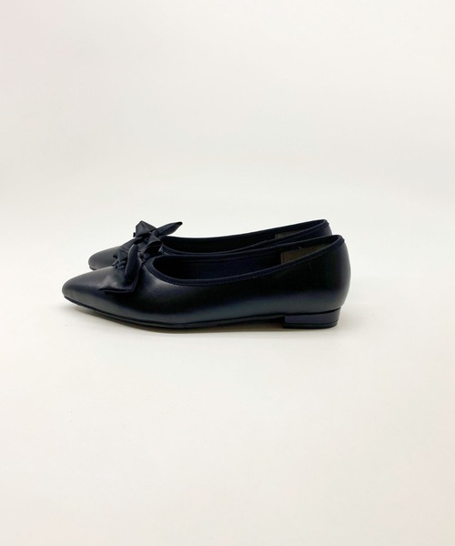 Sugar Sugar（シュガーシュガー）の「【SUGAR SUGARシュガーシュガー】ポインテッドリボンフラットパンプス（パンプス・レディース・アイボリー/ブラック/ブラック系その他・S/M/L/LL）」の4枚目の写真