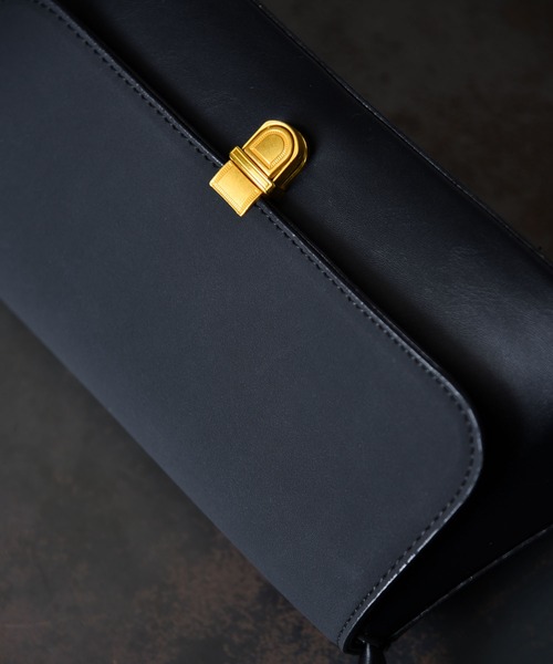 folka（フォルカ）の「3-1E12 バックルトラビゾイド ハンドバッグ ワンハンドル バッグ（ハンドバッグ・レディース・ブラック/ブラウン/ブルー/アイボリー・ONESIZE）」の16枚目の写真