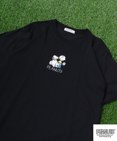 PEANUTS(ピーナッツ)の「PEANUTS プリントTシャツ(Tシャツ/カットソー・メンズ・ホワイト/ネイビー/ベージュ/ブラック/ブルーグレー/レモンイエロー・M/L/LL)」の2枚目の写真
