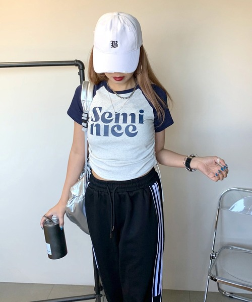 non-hedge(ノンヘッジ)の「ロゴサイドドロストラグランクロップド丈半袖チビTシャツ(Tシャツ/カットソー・レディース・ブラック/レッド/ネイビー・FREE)」の5枚目の写真