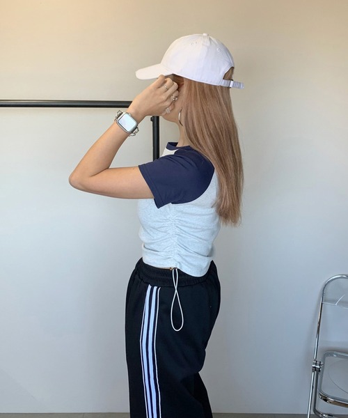 non-hedge(ノンヘッジ)の「ロゴサイドドロストラグランクロップド丈半袖チビTシャツ(Tシャツ/カットソー・レディース・ブラック/レッド/ネイビー・FREE)」の7枚目の写真