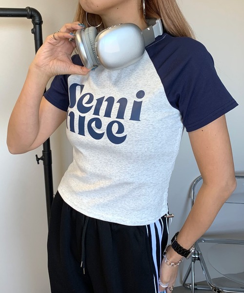 non-hedge(ノンヘッジ)の「ロゴサイドドロストラグランクロップド丈半袖チビTシャツ(Tシャツ/カットソー・レディース・ブラック/レッド/ネイビー・FREE)」の11枚目の写真