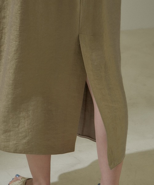 SALON adam et rope'（サロン アダム エ ロペ）の「[24SS]シャイニーツイルカフタンワンピース【セットアップ対応】（ワンピース・レディース・ブラック/グレー系その他・FREE）」の22枚目の写真