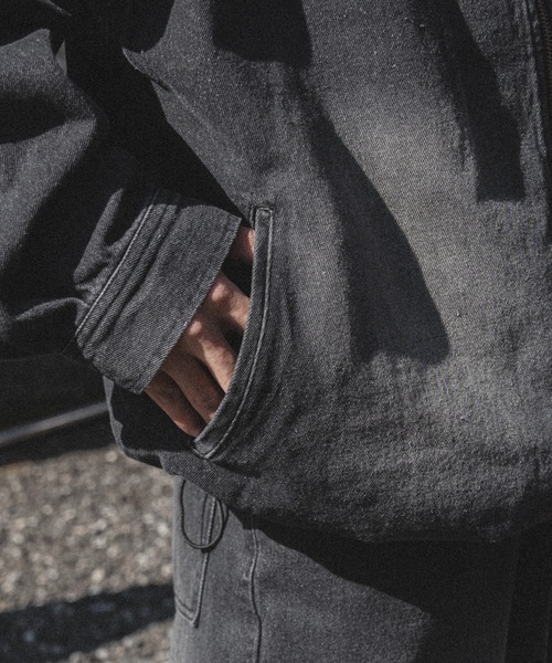 kutir(クティール)の「【低身長だからカッコよく着こなせるアイテム】ドローコード付きデニムジャケット(セットアップ着用可能)(デニムジャケット・メンズ・ブラック/ダークインディゴブルー・SMALL/MEDIUM)」の7枚目の写真