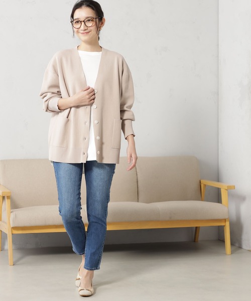 FOUND GOOD(ファウンドグッド)の「軽くてシワになりにくい エアラクニットVネックカーディガン(カーディガン/ボレロ・レディース・ベージュ/アイボリー/ピンク系5/ブルー系2/グリーン系5/ブラック・S/M/L)」の15枚目の写真