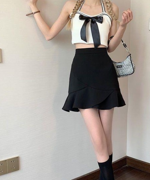 gossip!ロサンゼルス(ゴシップロサンゼルス)の「ペタルデザイン ミニスカート(スカート・レディース・ブラック/ホワイト・S/M/L)」の7枚目の写真