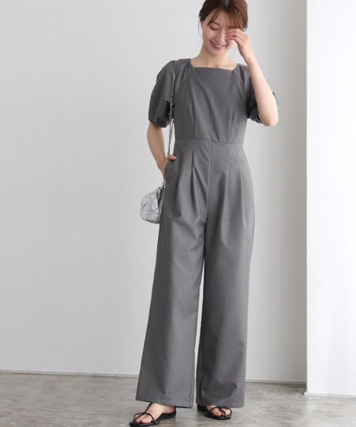 Pierrot（ピエロ）の「パフスリーブオールインワン（つなぎ/オールインワン・レディース・ブラック/チャコール・PM/M/L）」の4枚目の写真