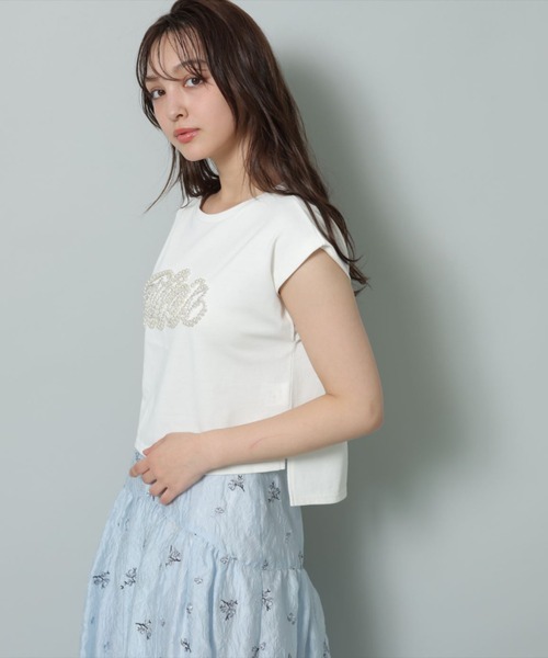 新品♡リランドチュールビジューカットソー Rirandture（リランドチュール）の「パールビジューロゴカットソー（T