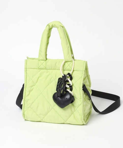 BAYFLOW（ベイフロー）の「[500mlのペットボトルも入る]チャームスクエアキルトトート（トートバッグ・レディース・アイボリー/ブラック/ライトグリーン・FREE）」の11枚目の写真