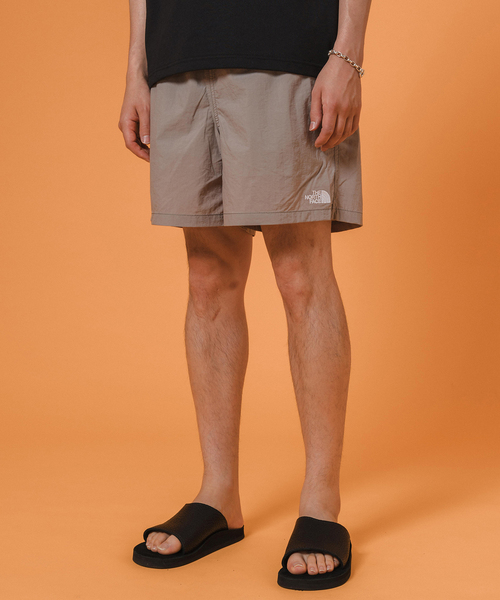 THE NORTH FACE(ザノースフェイス)の「THE NORTH FACE Versatile Short NB42335(その他パンツ・メンズ・チャコールグレー/パープル/ベージュ/ブラック/イエロー/カーキ・X-LARGE/LARGE/MEDIUM)」の11枚目の写真