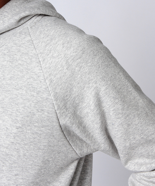 BEAMS（ビームス）の「BEAMS / バック ファー プルオーバー パーカー（パーカー・メンズ・グレー/ブラック・SMALL/MEDIUM/LARGE）」の11枚目の写真