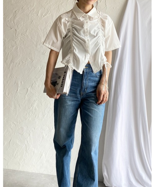 She's Closet(シーズクローゼット)の「半袖ショート丈クロップドドロストシャーリングギャザーリボンシャツブラウス(シャツ/ブラウス・レディース・ホワイト/ブルー/ブラック・FREE)」の6枚目の写真