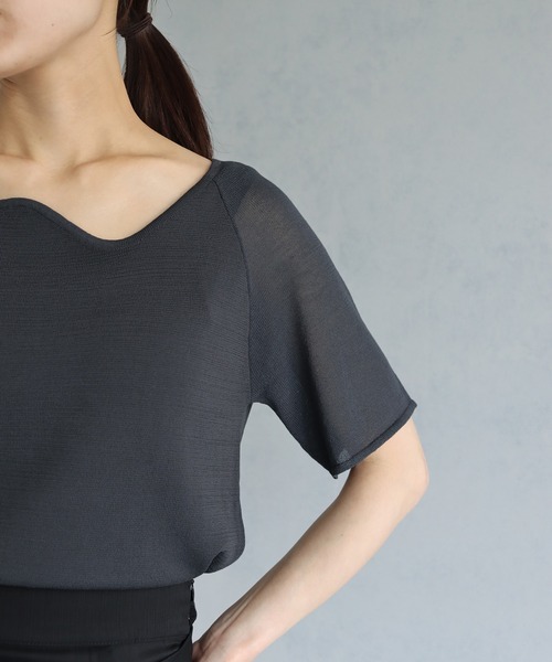 &g'aime（アンジェム）の「【&g’aime】カーブネック袖シースルーニットトップス（ニット/セーター・レディース・ブラック/チャコールグレー/ブルー・FREE）」の17枚目の写真