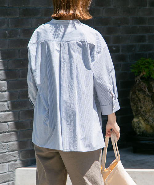 FORK&SPOON（フォークアンドスプーン）の「FORK&SPOON　ストライプタックブラウス（シャツ/ブラウス・レディース・ブラック/ブルー・1）」の6枚目の写真