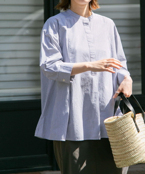 FORK&SPOON（フォークアンドスプーン）の「FORK&SPOON　ストライプタックブラウス（シャツ/ブラウス・レディース・ブラック/ブルー・1）」の16枚目の写真