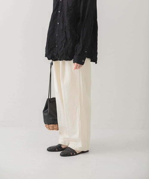 かぐれ（カグレ）の「コットンデニムイージーパンツ（デニムパンツ・レディース・ナチュラル/インディゴブルー・FREE）」の8枚目の写真