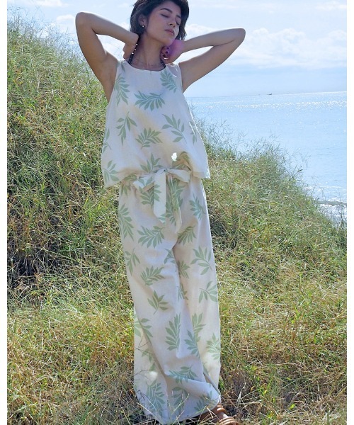 BILLABONG(ビラボン)の「BILLABONG レディース 【CHILLWEAR】 LINEN COTTON WOVEN LONG PANTS ロングパンツ 【2024年夏モデル】/ビラボン総柄ガウチョパンツ(その他パンツ・レディース・ブラウン/アイボリー/マルチ・MEDIUM/LARGE)」の3枚目の写真
