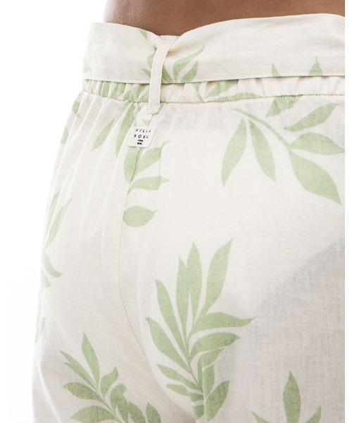 BILLABONG(ビラボン)の「BILLABONG レディース 【CHILLWEAR】 LINEN COTTON WOVEN LONG PANTS ロングパンツ 【2024年夏モデル】/ビラボン総柄ガウチョパンツ(その他パンツ・レディース・ブラウン/アイボリー/マルチ・MEDIUM/LARGE)」の11枚目の写真