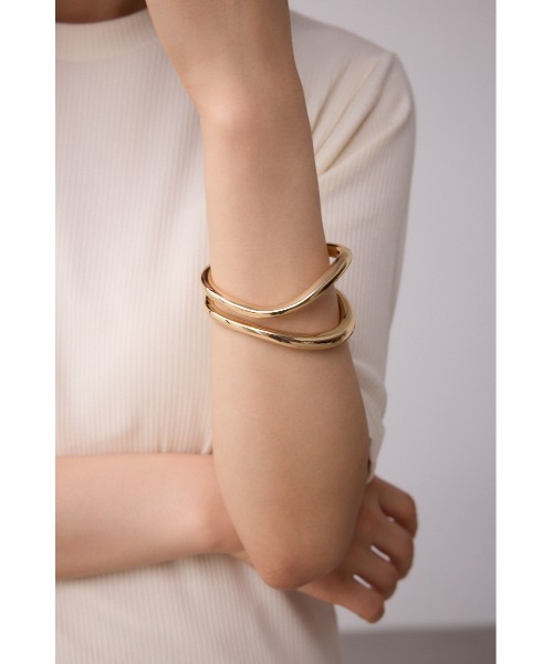 AZUL by moussy（アズールバイマウジー）の「ニュアンスカーブダブルリングバングル（ブレスレット・レディース・ゴールド系その他/シルバー・FREE）」の8枚目の写真
