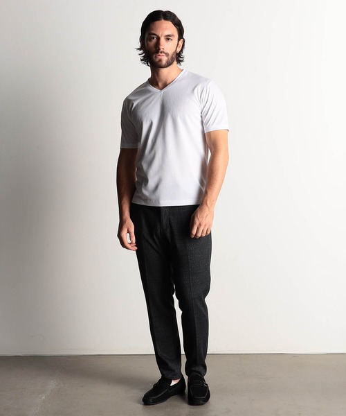 HIDEAWAYS NICOLE（ハイダウェイニコル）の「ブロックストレッチＶネック半袖プルオーバー（Tシャツ/カットソー・メンズ・オフホワイト/ブラック/シルバーグレー/ロイヤルブルー・MEDIUM/LARGE/X-LARGE）」の5枚目の写真