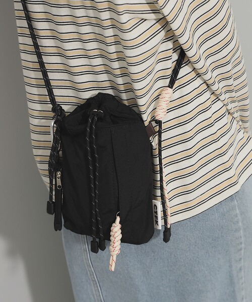 Ray BEAMS(レイビームス)の「CTRL FREAK / ナイロン ハンディ ショルダー(ショルダーバッグ・レディース・ブラック/グリーン系その他5/グレー・ONE SIZE)」の5枚目の写真