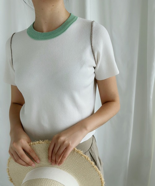 aimoha（アイモハ）の「カラフルバインダーネックTシャツ（Tシャツ/カットソー・レディース・ブルー/オフホワイト/ピンク/ベージュ/グリーン・MEDIUM）」の2枚目の写真