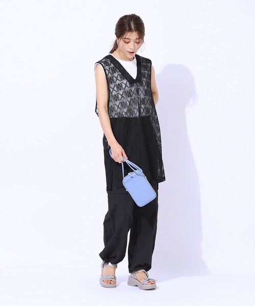 Cutie Blonde(キューティーブロンド)の「◆【前後2WAY】コーデのアクセントに ミドル丈レースジレ(ベスト・レディース・ブラウン系その他/ブラック/ホワイト系・00)」の9枚目の写真