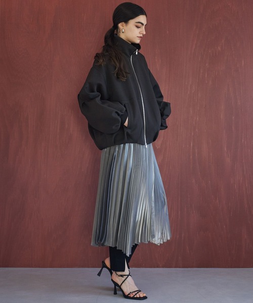 STERNBERG（スタンバーグ）の「アシメプリーツラップスカート（スカート・レディース・シルバー・MEDIUM/LARGE）」の4枚目の写真