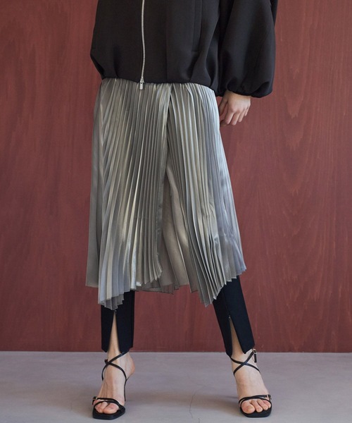 STERNBERG（スタンバーグ）の「アシメプリーツラップスカート（スカート・レディース・シルバー・MEDIUM/LARGE）」の5枚目の写真