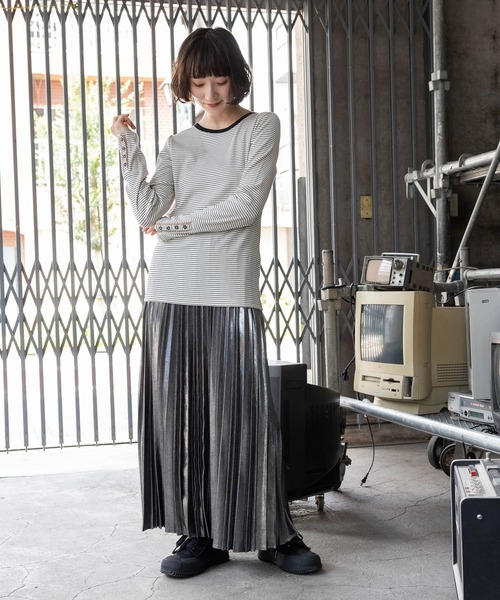 niko and...（ニコアンド）の「オリジナルボリュームフリンジスニーカー（スニーカー・レディース・ブラック/アイボリー・MEDIUM/LARGE）」の17枚目の写真