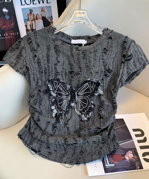 .KOM(ドットコム)の「A'GEM/9 × .kom 『.KOM/ドットケーオーエム』ブロークン蝶クロップTEE(Tシャツ/カットソー・レディース・チャコールグレー/ホワイト・S)」の7枚目の写真