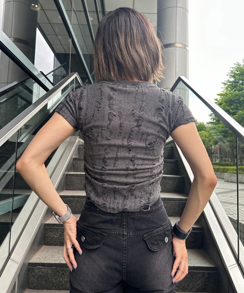 .KOM(ドットコム)の「A'GEM/9 × .kom 『.KOM/ドットケーオーエム』ブロークン蝶クロップTEE(Tシャツ/カットソー・レディース・チャコールグレー/ホワイト・S)」の21枚目の写真