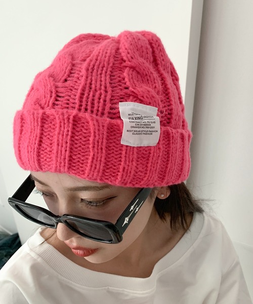 セール】ボリューム タグ付きニット帽 ビーニー キャップ（ニット