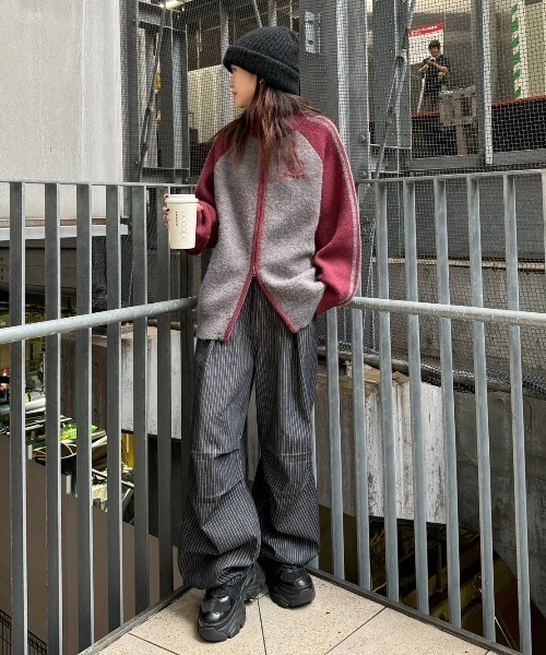 PBLIM（ページボーイリム）の「PBLIM/ストライプルーズパンツ（デニムパンツ・レディース・ブルー/カーキ/ブラック・LARGE/MEDIUM）」の4枚目の写真