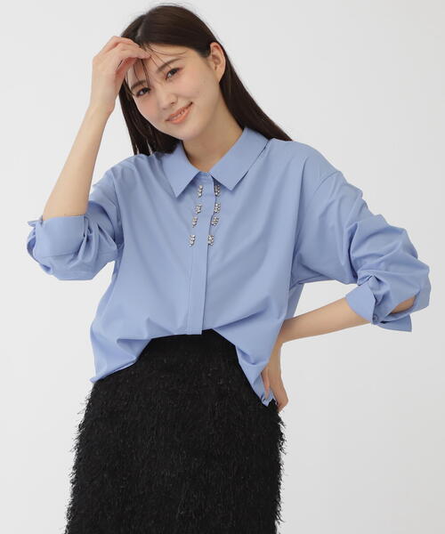 JILL by JILL STUART(ジルバイジルスチュアート)の「◇ビジューシャツブラウス(シャツ/ブラウス・レディース・ホワイト/ブルー・FREE)」の3枚目の写真