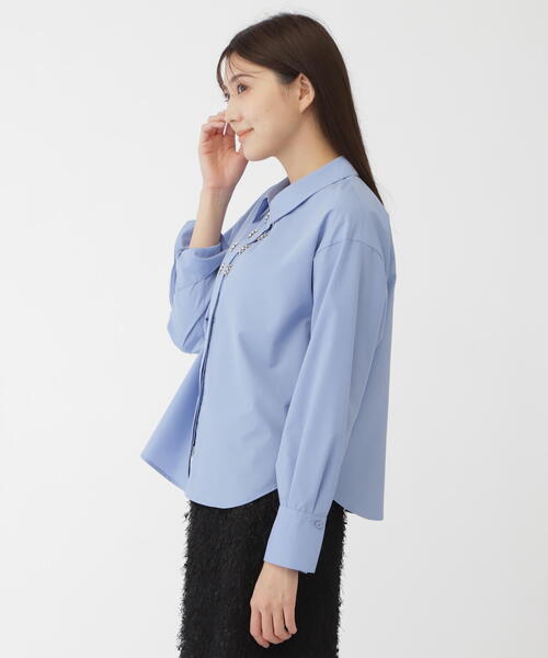 JILL by JILL STUART(ジルバイジルスチュアート)の「◇ビジューシャツブラウス(シャツ/ブラウス・レディース・ホワイト/ブルー・FREE)」の8枚目の写真