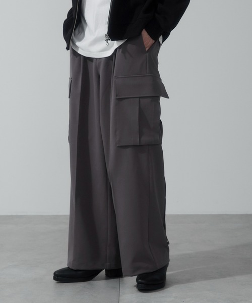 WEGO（ウィゴー）の「WEGO/スーパーバギーカーゴスラックス（スラックス・メンズ・ブラック/ライトベージュ/ダークグレー・SMALL/MEDIUM/LARGE）」の2枚目の写真