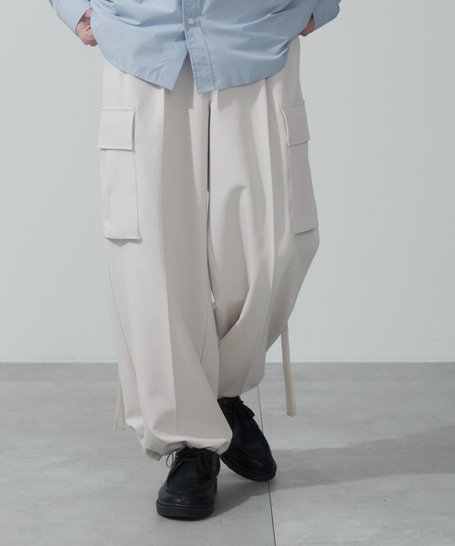 WEGO（ウィゴー）の「WEGO/スーパーバギーカーゴスラックス（スラックス・メンズ・ブラック/ライトベージュ/ダークグレー・SMALL/MEDIUM/LARGE）」の4枚目の写真