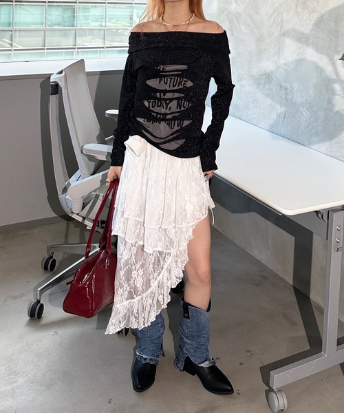 sedacle girl(セダクルガール)の「ダメージレイヤード風オフショルダー(Tシャツ/カットソー・レディース・ブラック/ボルドー・SMALL/MEDIUM)」の8枚目の写真