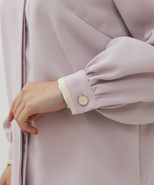 ASTORIA ODIER（アストリアオディール）の「衿配色ブラウス（シャツ/ブラウス・レディース・ベージュ/ブラウン/グリーン/ネイビー/ラベンダー・SMALL/MEDIUM）」の16枚目の写真