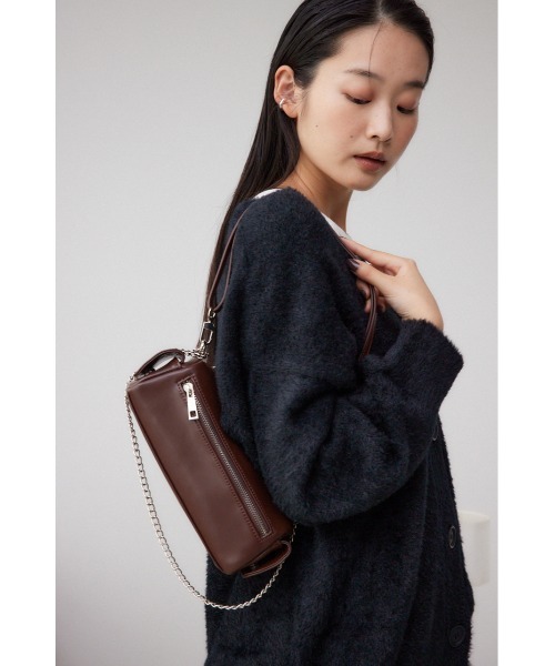 AZUL by moussy(アズールバイマウジー)の「サイドポケットワイドシェイプバッグ(ボディバッグ/ウエストポーチ・レディース・カーキ/ブラック/ブラウン・FREE)」の10枚目の写真