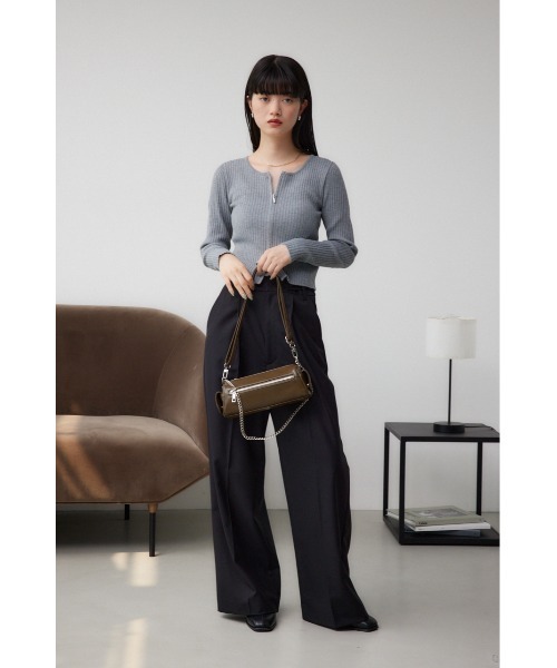 AZUL by moussy(アズールバイマウジー)の「サイドポケットワイドシェイプバッグ(ボディバッグ/ウエストポーチ・レディース・カーキ/ブラック/ブラウン・FREE)」の19枚目の写真