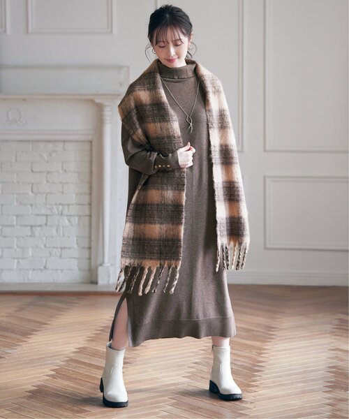 IKKA LOUNGE（イッカラウンジ）の「タートルニットスリットワンピース（ワンピース・レディース・ブラック/モカ・M/L/S）」の7枚目の写真