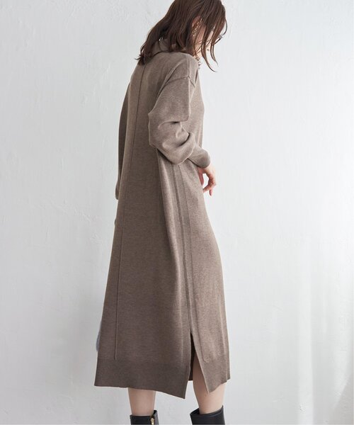 IKKA LOUNGE（イッカラウンジ）の「タートルニットスリットワンピース（ワンピース・レディース・ブラック/モカ・M/L/S）」の15枚目の写真