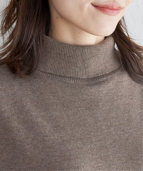 IKKA LOUNGE（イッカラウンジ）の「タートルニットスリットワンピース（ワンピース・レディース・ブラック/モカ・M/L/S）」の18枚目の写真